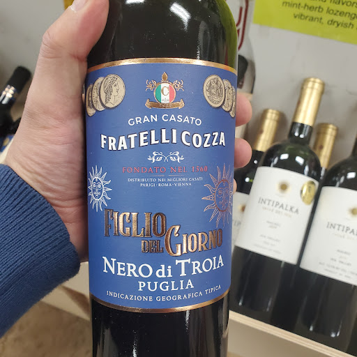 Wine Store «Liquor Town & Fine Wines», reviews and photos, 135-21 Cross Bay Blvd, Ozone Park, NY 11417, USA