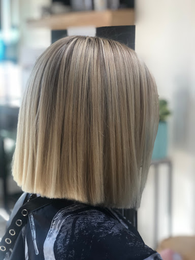 Beauty Salon «Bella Off Main Hair Salon», reviews and photos, Bella Off Main Hair Salon, 2 102nd Ave NE # 2, Bellevue, WA 98004, USA