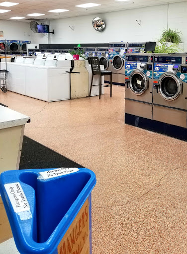 Laundromat «Sunlight Cleaners & Laundromat - Westerville», reviews and photos, 28 Westerville Square, Westerville, OH 43081, USA