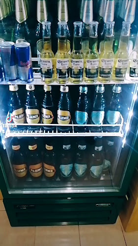 Kubano's Liquor Store - Tienda