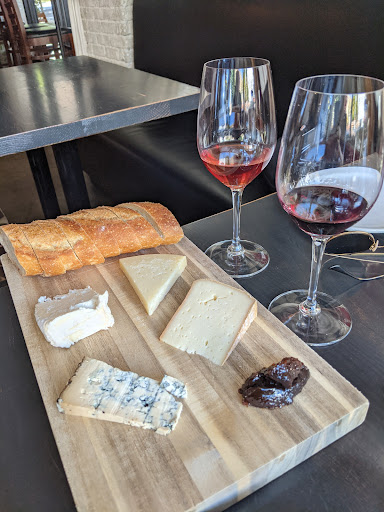 Wine Store «Division Wines», reviews and photos, 3564 SE Division St, Portland, OR 97202, USA