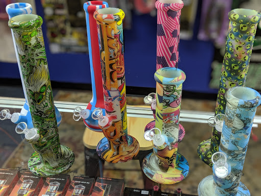 Tobacco Shop «Slow Motion Smoke Shop», reviews and photos, 11126 N 30th St, Tampa, FL 33612, USA