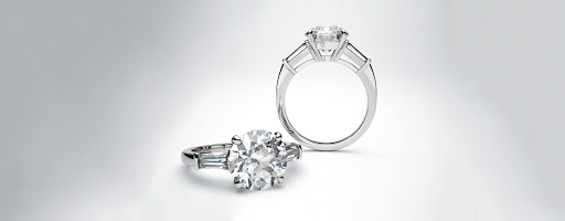 Jewelry Store «Jordan Jewelers Inc», reviews and photos, 202 W 1st Ave, Albany, OR 97321, USA