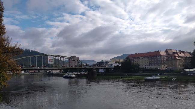 Recenze na Elbe Bridge v Děčín - Tesař