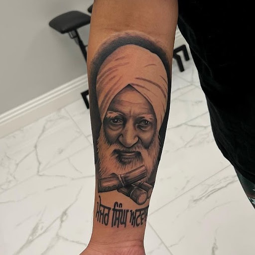 Book Store «Trents Bookshelf», reviews and photos, 8139 Elk Grove Blvd, Elk Grove, CA 95758, USA