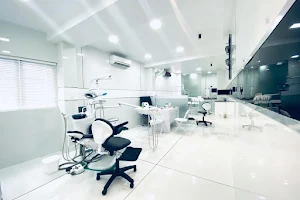 Dr. Hadi's Complete Dental Clinic image