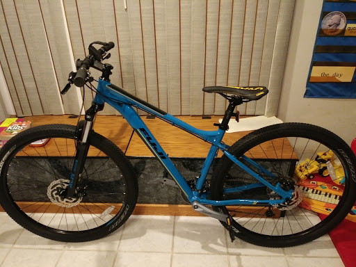 Bicycle Store «Performance Bicycle», reviews and photos, 4750 Farm to Market 1960 Rd W, Houston, TX 77069, USA