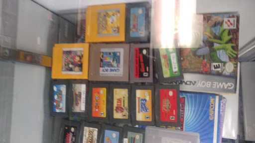 Video Game Store «Gameplay Long Beach», reviews and photos, 5911 E Spring St, Long Beach, CA 90808, USA