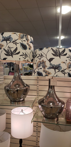 Shopping Mall «Oakdale Village Shopping Center», reviews and photos, 8301 3rd St N, St Paul, MN 55128, USA