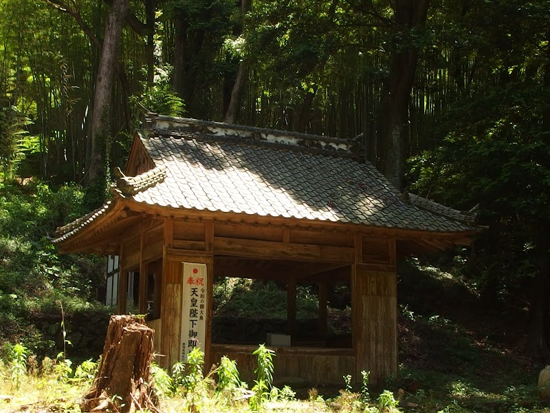 幕ケ谷神社