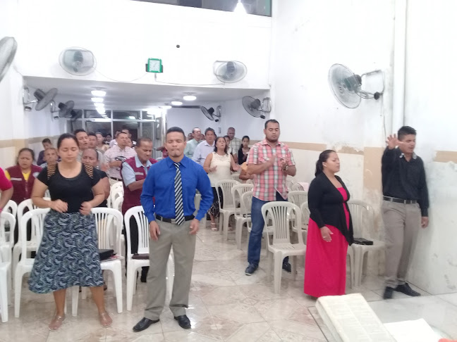 Opiniones de Iglesia Evangélica Y Misionera "Dios Es Primero" en Guayaquil - Iglesia