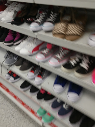 Clothing Store «Ross Dress for Less», reviews and photos, 4240 Kearny Mesa Rd, San Diego, CA 92111, USA