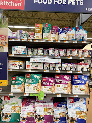 Pet Supply Store «Petco Animal Supplies», reviews and photos, 1412 S Main Chapel Way, Gambrills, MD 21054, USA