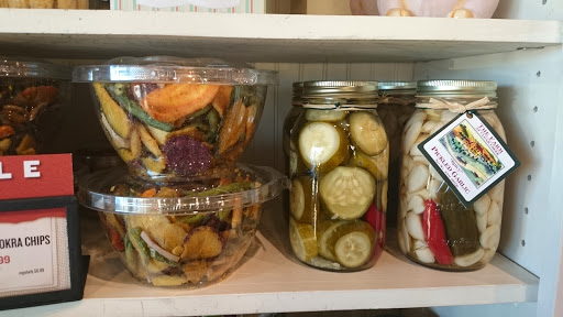 American Restaurant «Cracker Barrel Old Country Store», reviews and photos, 3701 Elmsley Ct, Greensboro, NC 27406, USA