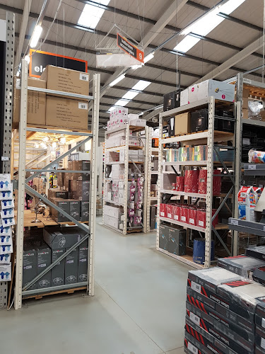 B&Q Telford Phone number