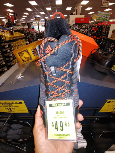 Sporting Goods Store «Big 5 Sporting Goods - La Puente», reviews and photos, 1809 N Hacienda Blvd, La Puente, CA 91744, USA