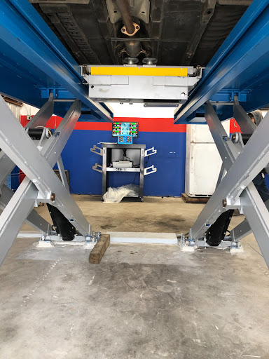 Auto Repair Shop «Sam Auto Repair & Collision», reviews and photos, 10302 Antoine Dr Ste A, Houston, TX 77086, USA