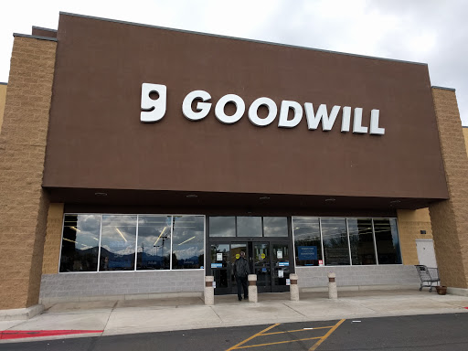 Thrift Store «7th & Bell Goodwill Retail Store & Donation Center», reviews and photos, 17037 N 7th Ave, Phoenix, AZ 85023, USA