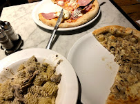 Pizza du Restaurant italien IT - Italian Trattoria Rambuteau à Paris - n°7