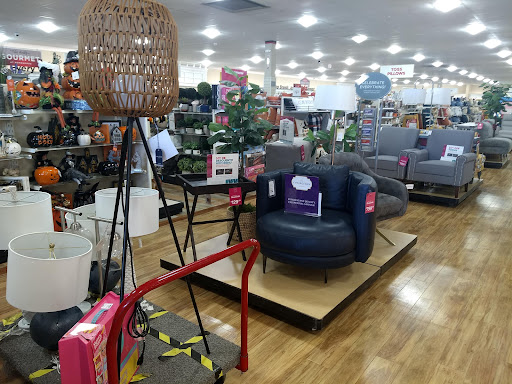 Department Store «T.J. Maxx & HomeGoods», reviews and photos, 715 E Dundee Rd, Palatine, IL 60074, USA