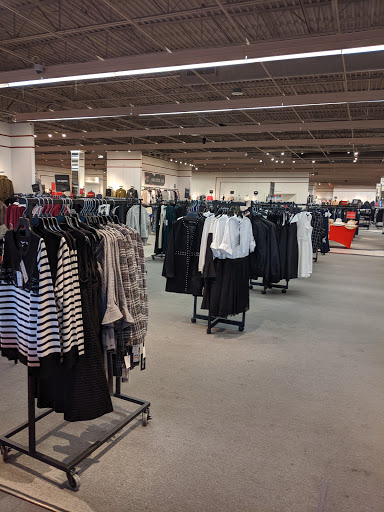 Department Store «Saks OFF 5TH», reviews and photos, 3943 I-35, San Marcos, TX 78666, USA