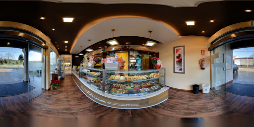 Pastelería/Bombonería Elena