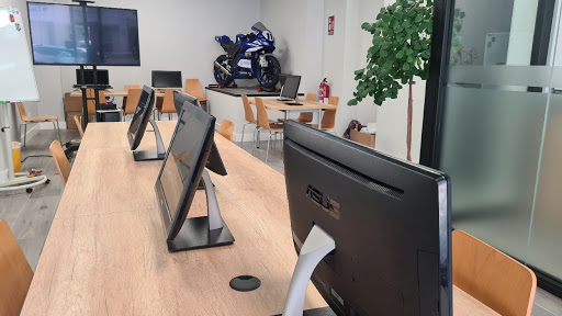 Autoescola Mesvial Abrera, Autoescuela en Abrera,Barcelona