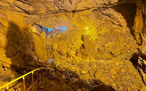 Kawachi no Kaza'ana Cave image