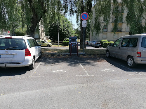 Borne de recharge de véhicules électriques AM 131 Charleville-Mézières
