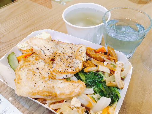 台中市西屯區美食 56健康廚房 網友評價 菜單 推薦餐點 食記 外送優惠 飢餓黑熊app