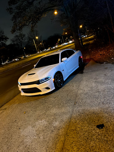 Used Car Dealer «Royal Car Center», reviews and photos, 3950 Roosevelt Blvd, Philadelphia, PA 19124, USA