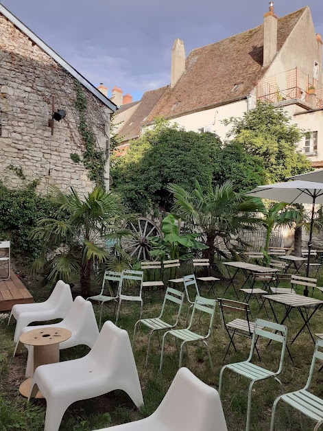 Bazar Café à La Charité-sur-Loire (Nièvre 58)