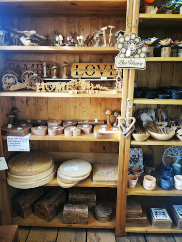 Isca Woodcrafts - Shop