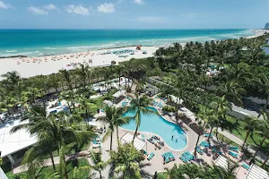 Hotel Riu Plaza Miami Beach image