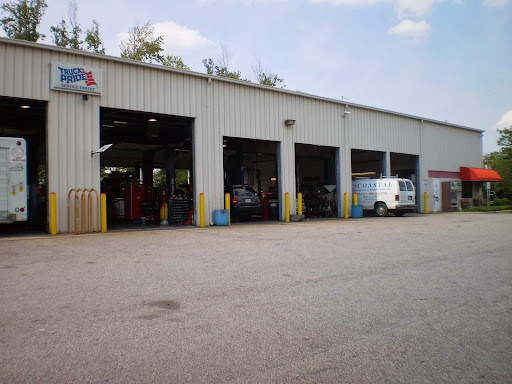 Auto Repair Shop «West Service Center, Inc. / West Towing & Hauling», reviews and photos, 904 Cavalier Blvd, Chesapeake, VA 23323, USA