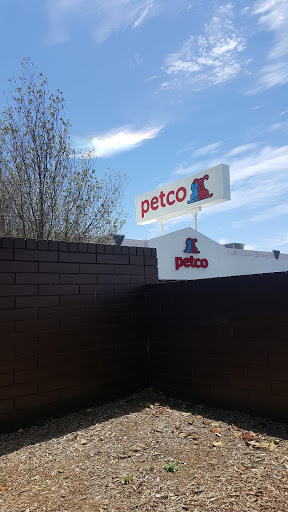 Pet Supply Store «Petco Animal Supplies», reviews and photos, 5850 Sepulveda Blvd, Van Nuys, CA 91411, USA