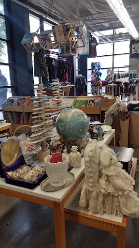 Thrift Store «RARE by Goodwill», reviews and photos, 411 W Broadway, Anaheim, CA 92805, USA