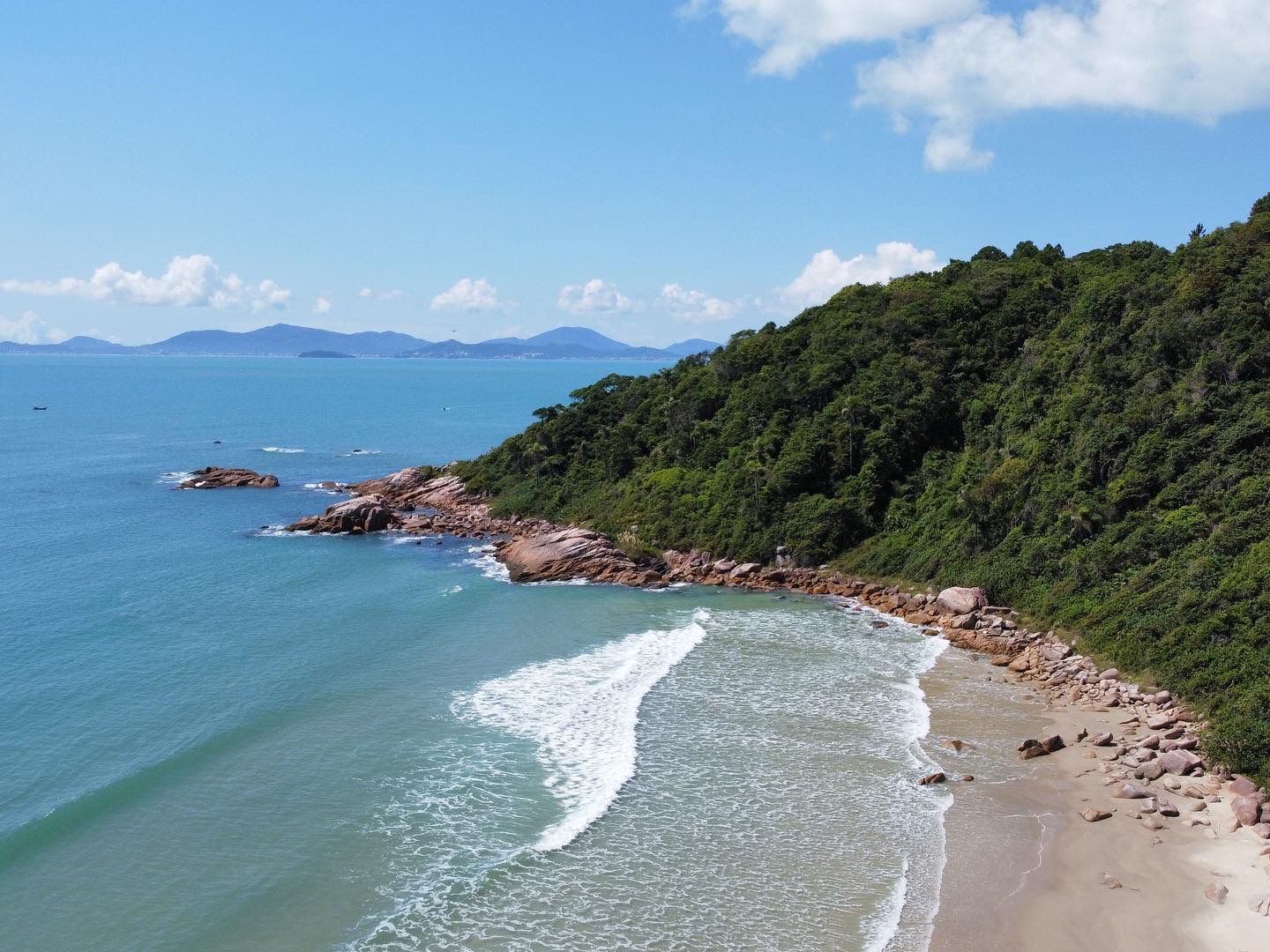 Foto av Praia do Sissial beläget i naturområde