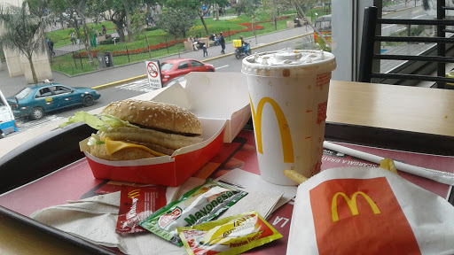 McDonald's Parque Kennedy
