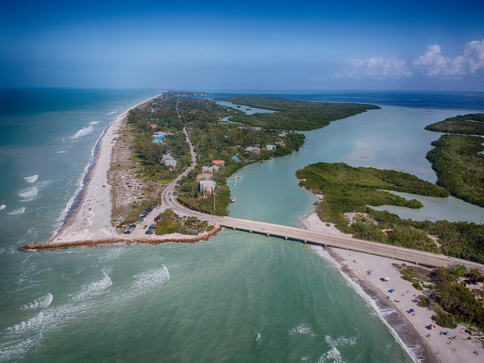 Foto de Blind Pass beach área de comodidades