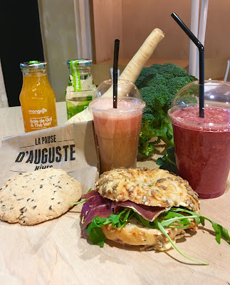 La Pause d'Auguste à Nîmes