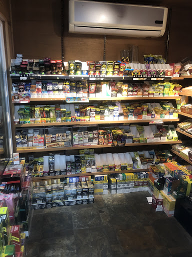 Tobacco Shop «So Cal Smoke Shop», reviews and photos, 15511 Devonshire St, Mission Hills, CA 91345, USA