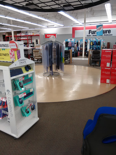 Office Supply Store «Staples», reviews and photos, 1225 Airport Park Blvd, Ukiah, CA 95482, USA