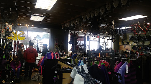 Sporting Goods Store «Superior Seconds Gear Exchange», reviews and photos, 96 Front St S, Issaquah, WA 98027, USA