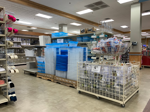 Home Goods Store «Christmas Tree Shops», reviews and photos, 1000 Boston Turnpike, Shrewsbury, MA 01545, USA