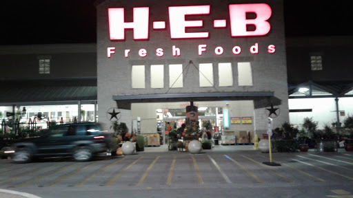 Grocery Store «H-E-B Grocery», reviews and photos, 407 S Adams St, Fredericksburg, TX 78624, USA