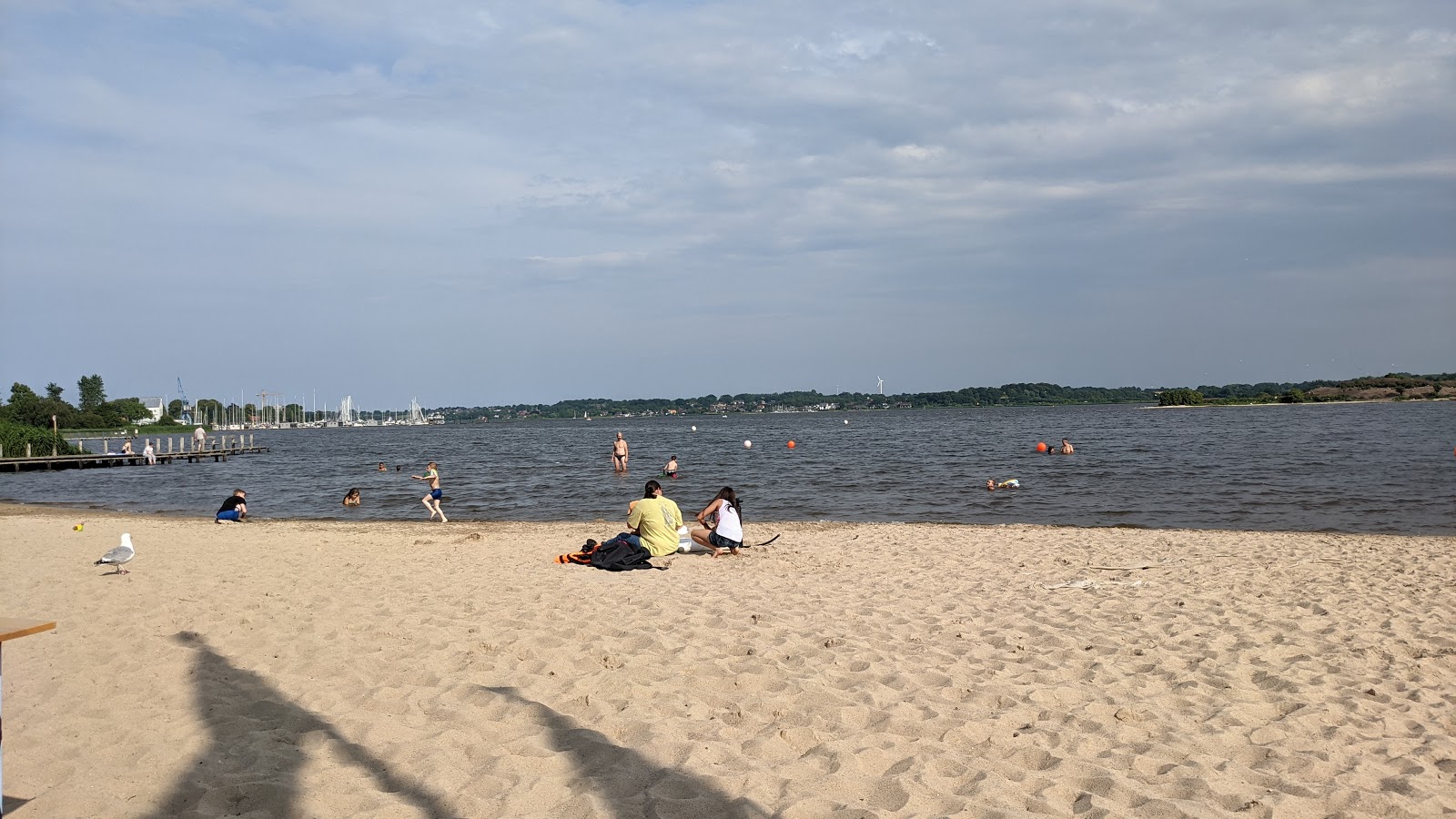 Foto von Strand Louisenbad mit beiger sand Oberfläche