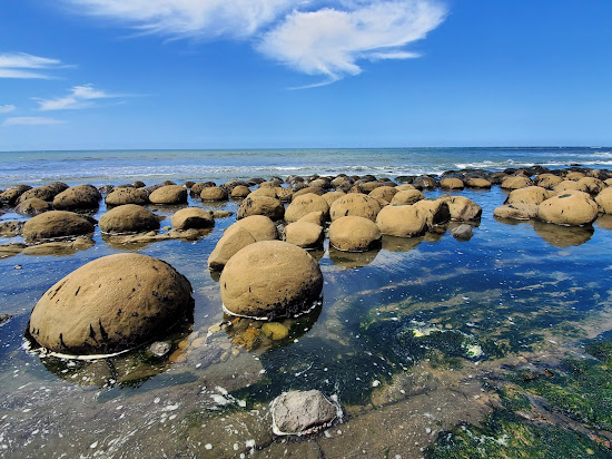 Bowling Ball Beach
