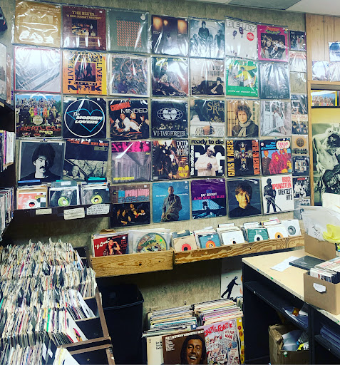 CD Store «Mr Cheapo CD & Record Exchange», reviews and photos, 46 Jericho Turnpike, Commack, NY 11725, USA