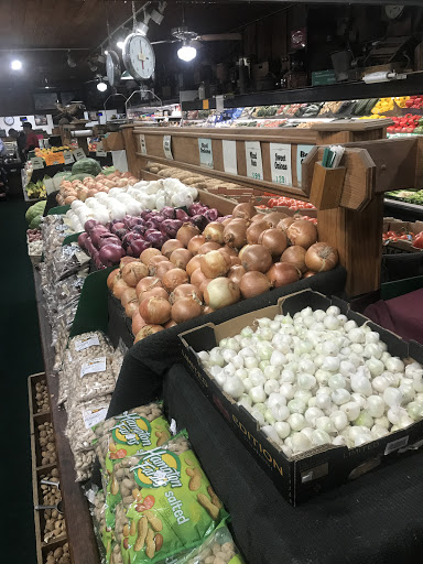 Grocery Store «Green Acres Farm Market and Catering», reviews and photos, 2918 E Los Angeles Ave, Simi Valley, CA 93065, USA